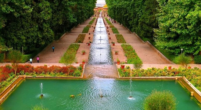 آب در معماری باغ های ایران باستان