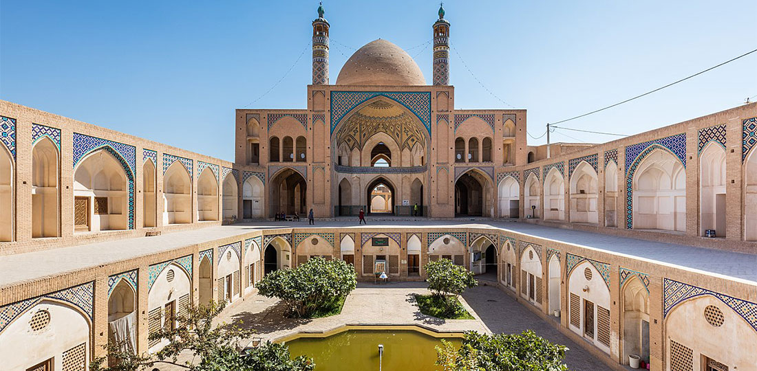 مسجد و مدرسه آقابزرگ کاشان