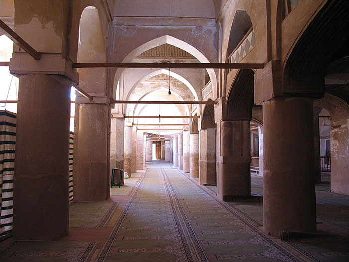 شبستان مسجد جامع نایئن