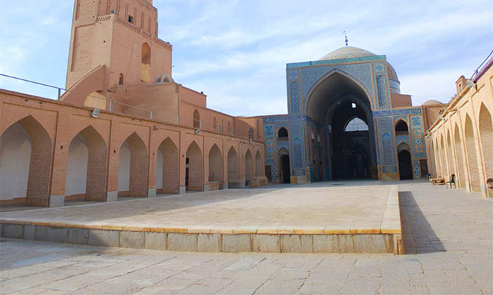 صحن مسجد جامع یزد