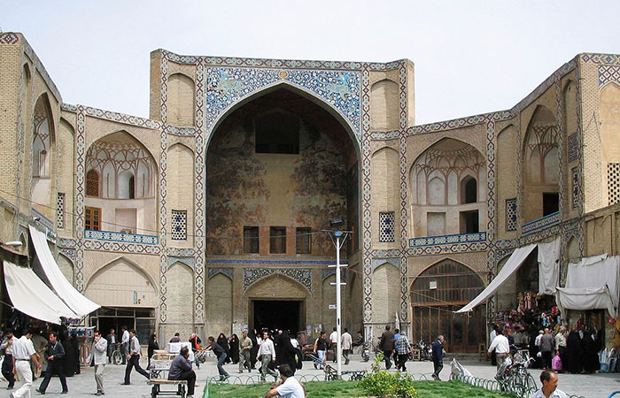 سردر قیصریه سردر قیصریه
