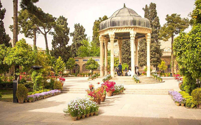 آرامگاه حافظ