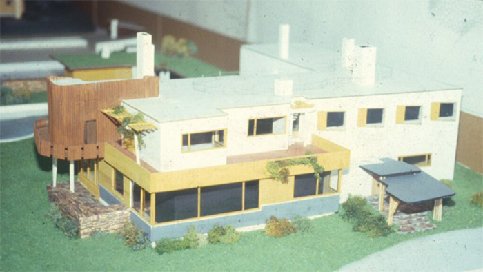 ماکتی از ویلای مایرا ماکتی از ویلای مایرا