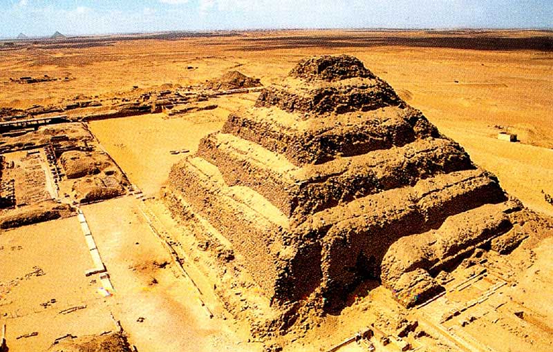هرم پله ای زوسر مصر